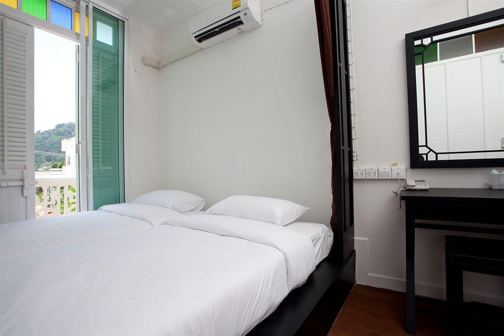 99 Oldtown Boutique Guesthouse Sha Extra Plus Phuket Exterior foto