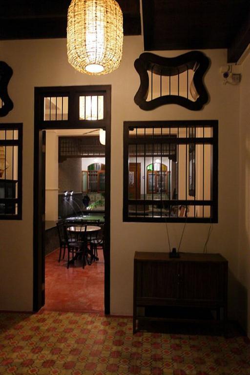 99 Oldtown Boutique Guesthouse Sha Extra Plus Phuket Exterior foto