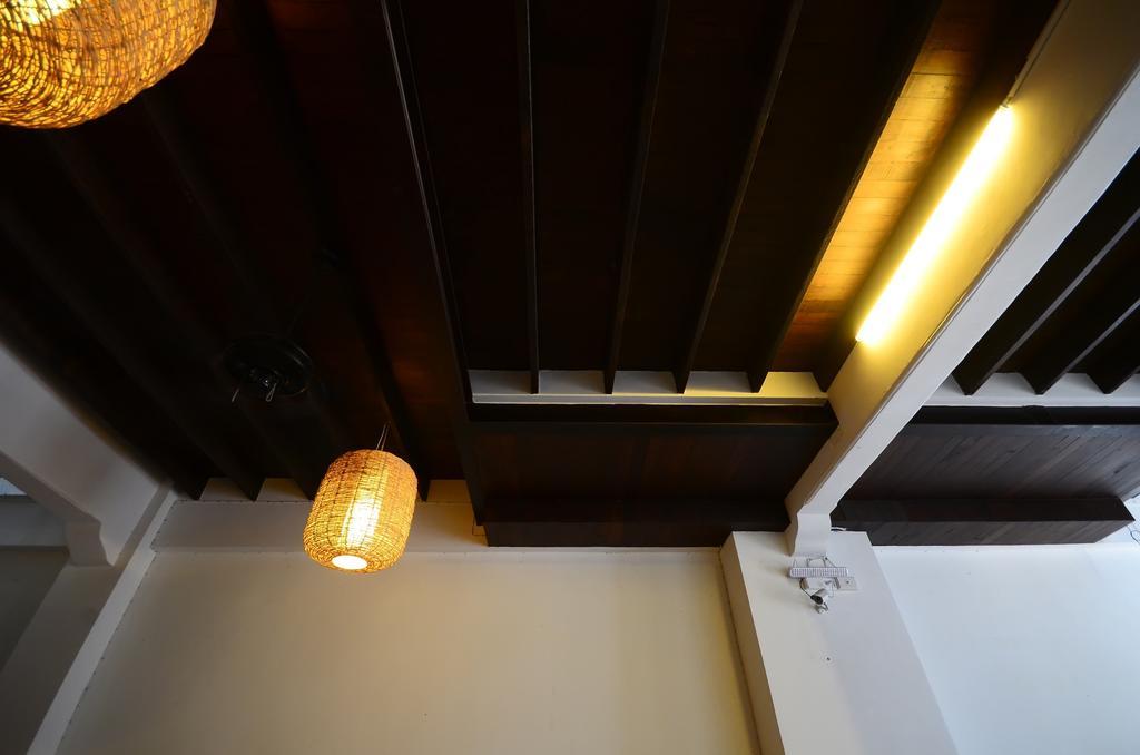 99 Oldtown Boutique Guesthouse Sha Extra Plus Phuket Exterior foto