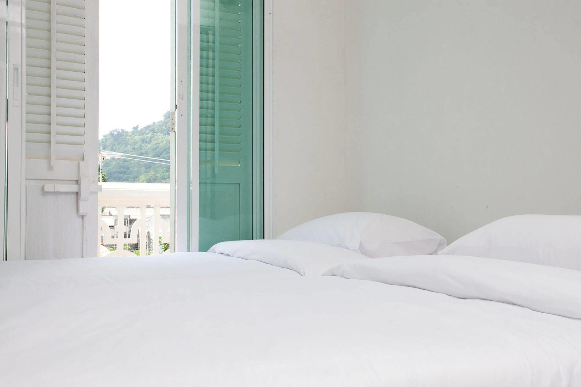 99 Oldtown Boutique Guesthouse Sha Extra Plus Phuket Exterior foto