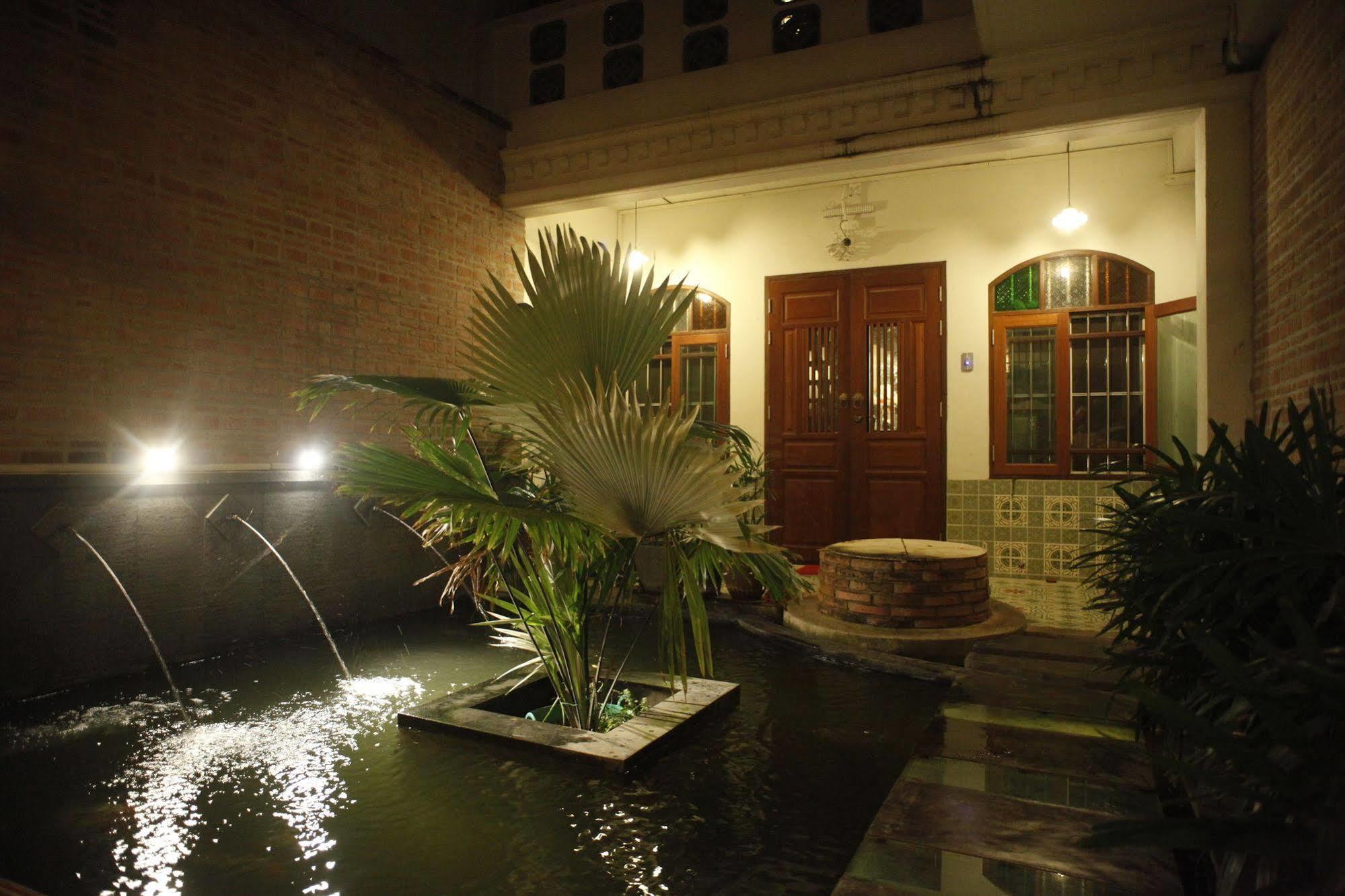 99 Oldtown Boutique Guesthouse Sha Extra Plus Phuket Exterior foto